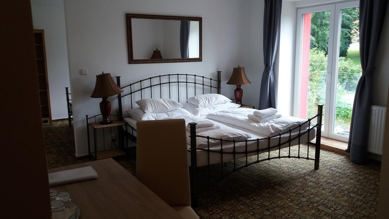 Hotel Bouczech Lipno nad Vltavou Eksteriør billede